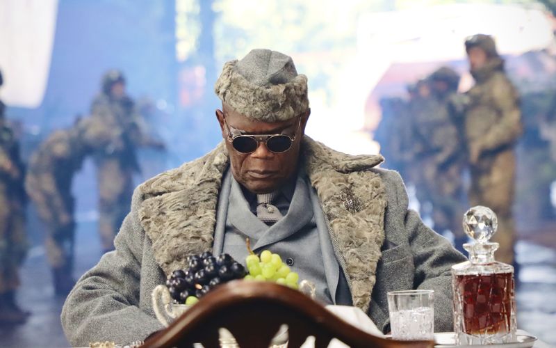 Valentine (Samuel L. Jackson, Bild) hat mal wieder einen Auftrag für Jake: Er soll für ihn die "Mona Lisa" beschaffen.