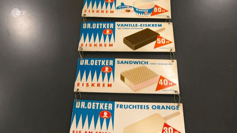 Anke war zufällig auf die Werbung gestoßen: "Ich habe das vor knapp 30 Jahren in einer Trödelscheune entdeckt. Und das lag da rum, das hat mir gefallen und dann habe ich's gekauft", erinnerte sie sich. "Das war gut", lobte Lichter. "Werbemittel ist klar", stellte er sofort fest. Experte Detlev Kümmel konnte mehr über die Eis-Schilder erzählen.