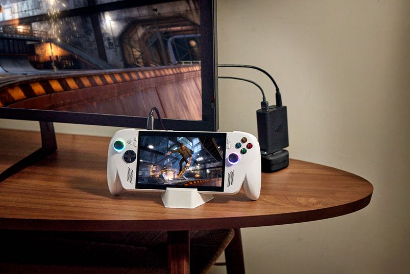 Schon im Oktober will Microsoft der Nintendo Switch 2 und anderen Handhelds Konkurrenz machen.