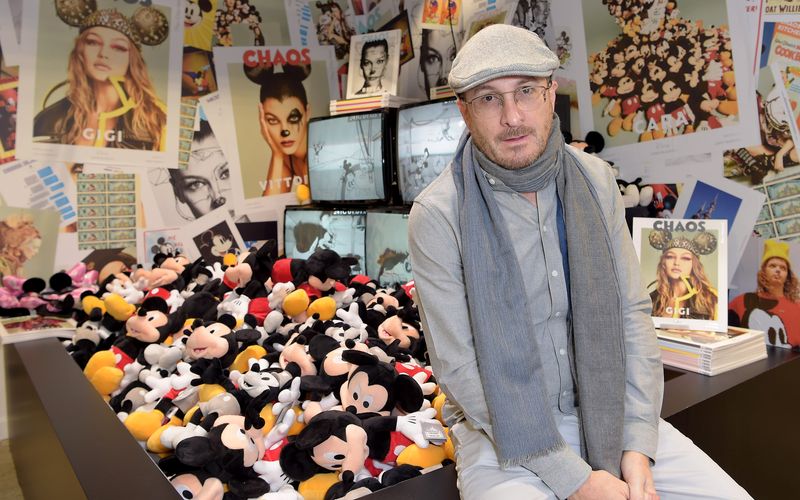 Manchmal ist es nur ein sehr schmaler Grat zwischen Genie und Wahnsinn - das beweisen Filmemacher wie Christopher Nolan, Lars von Trier und Ulrich Seidl. Auch Darren Aronofsky (Bild), der jetzt mit "Caught Stealing" einen neuen Film vorlegt, gehört zu den Regisseuren, die das Publikum spalten. 
