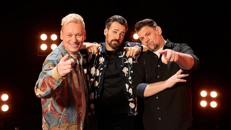 Sie sind die prominenten Gegner der "Champions" bei "Drei gegen Einen", von links: Jens "Knossi" Knosalla, Jan Köppen und Tim Mälzer.