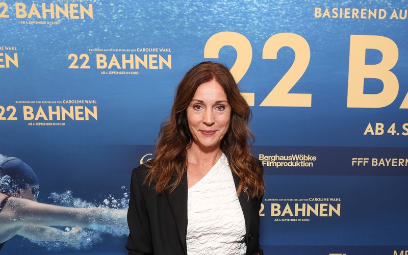 Ulrike C. Tscharre kennt, wie sie selbst sagt, nicht viele Medicals. Nun spielt sie selbst in einer Art Krankenhausserie. Was "David und Goliath" auszeichnet, erklärt sie im Interview anlässlich des Starts der geplanten Reihe am Mittwoch, 24. September, um 20.15 Uhr, im Ersten (bereits ab 17. September in der Mediathek).