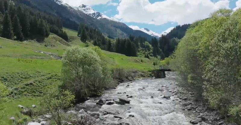 Den Rhein kennt jeder, doch kaum einer weiß, wo er in Graubünden entspringt.