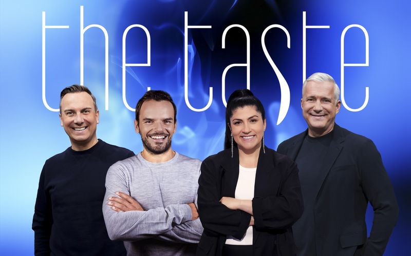 Von links: Tim Raue, Steffen Henssler, Elif Oskan und Alexander Herrmann sind die Juroren der 14. Staffel von "The Taste". 