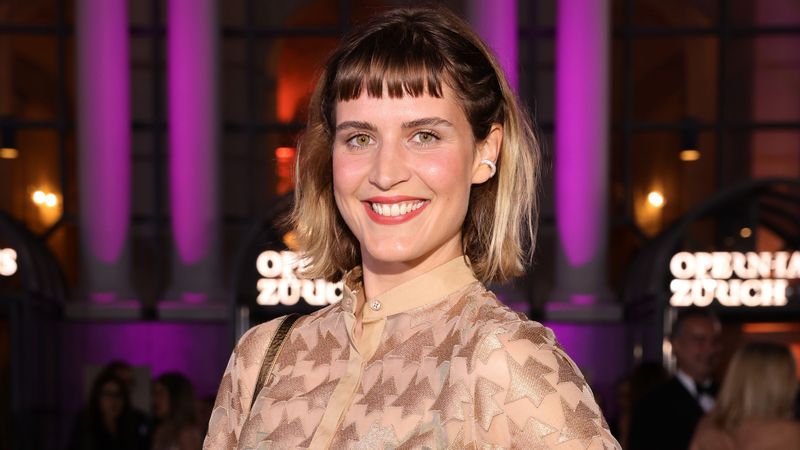 "In Berlin fühle ich mich zu Hause, doch gleichzeitig zieht es mich immer wieder zu meiner Familie", erklärt Morgane Ferru im Interview.