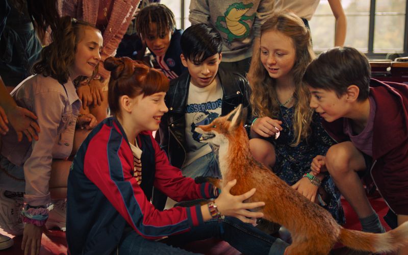 "Die Schule der magischen Tiere"-Filme stehen in Sachen Erfolg der Romanreihe von Margit Auer in nichts nach. Wie die Vorlagen erfreuen sich auch die Kinderfilme beim Zielpublikum großer Beliebtheit. Aus den Bestsellern wurden Blockbuster. Am 25. September kommt mit "Die Schule der magischen Tiere 4" die neueste Verfilmung in die Kinos. Die Galerie blickt aus diesem Anlass zurück und zeigt, was aus den sichtbaren und hörbaren Stars der Filmreihe wurde.