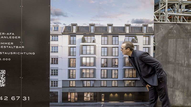 Der städtische Wohnungsmarkt als Kampfzone, in der sich gut verdienen lässt - wenn man auf der richtigen Seite steht. Schauspieler Matthias Matschke will in einer Undercover-Identität bei diesem Spiel mitwirken.