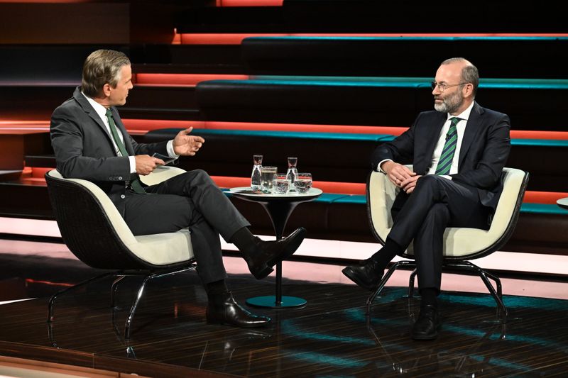 In der Debatte mit Markus Lanz geriet Manfred Weber in Erklärungsnot, als es um die vielen Richtlinienvorschläge der EU-Kommission ging.