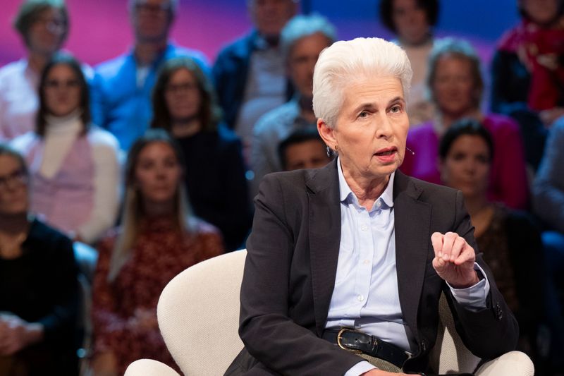 Marie-Agnes Strack-Zimmermann äußerte sich bei "maischberger" zum Abschuss russischer Kampfjets.