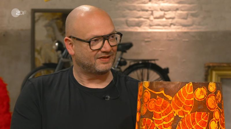 Sven Deutschmanek verbat sich die Einmischung des Kollegen in seine Experten-Rolle. Angriffslustig fragte er: "Willst du weitermachen?" Lichter freute sich zwar, dass er mit einer These richtig lag, nannte seine Batik-Erkenntnis aber versöhnlich einen Glückstreffer.