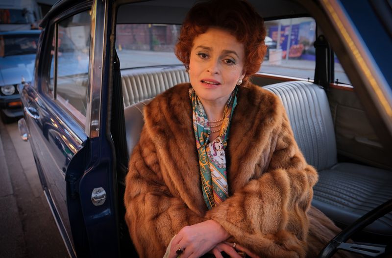 Star, Diva und Ikone der Frauen- wie auch der Schwulenbewegung Großbritanniens: Noele "Nolly" Gordon in der Biopic-Serie "Nolly". Helena Bonham Carter spielt die Titelfigur.