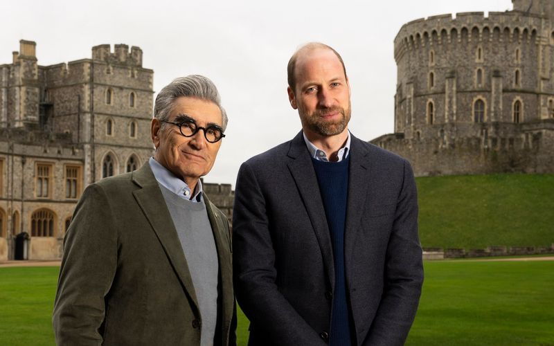 Im Rahmen seiner Apple-Serie besuchte Eugene Levy (links) nun Prinz William auf Schloss Windsor.