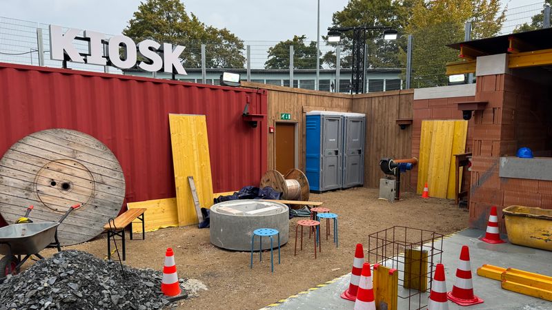 Für die Stars von "Promi Big Brother" geht es dieses Jahr auf einen Rohbau. 