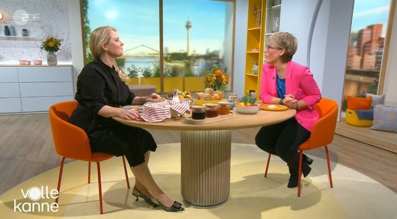 Patricia Kelly hat im ZDF-Magazin "Volle Kanne" über die Entstehung der Kelly Family gesprochen.