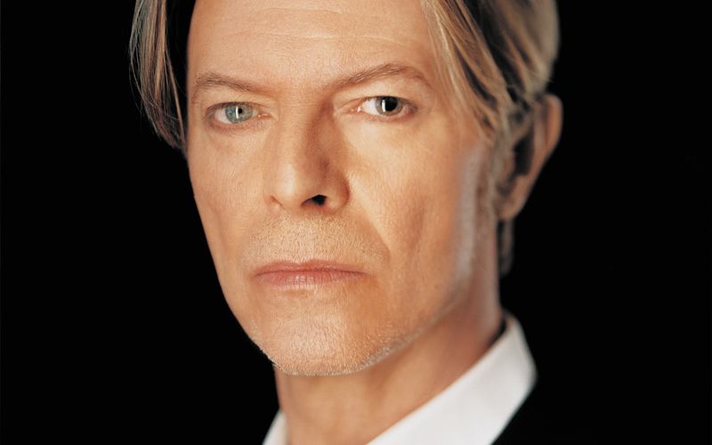 Richtig, diese Augen gehören Pop-Ikone David Bowie!