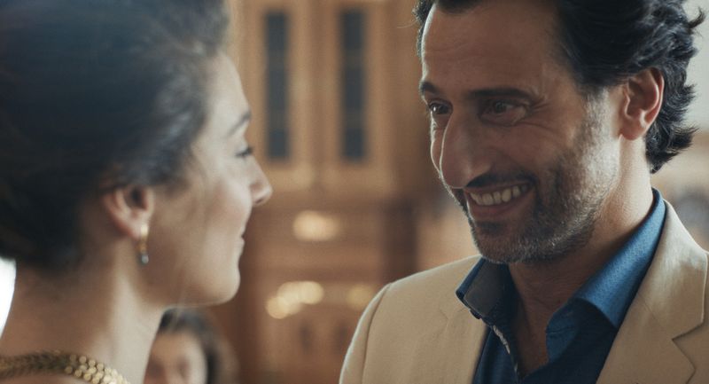 Vor der Katastrophe: Ilyas (Serkan Kaya) und Yasemin (Seyneb Saleh) schenken sich ein Lächeln voller Zuneigung.