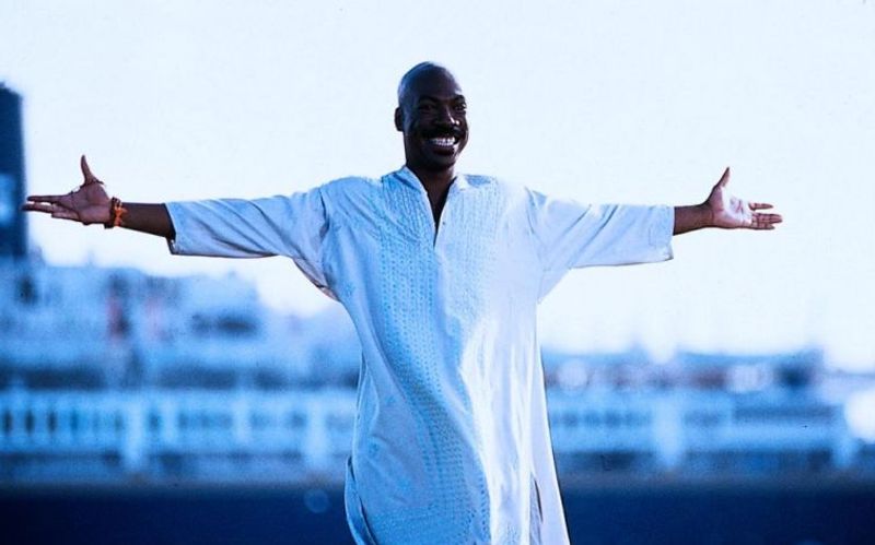 Seicht und zahnlos, statt gesellschaftskritisch: Eddie Murphy in "Der Guru".