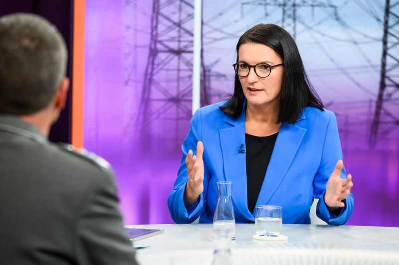 Irene Mihalic (Bündnis 90/Die Grünen) warf der Regierung vor, mit den "Perspektiven der Menschen" zu spielen.