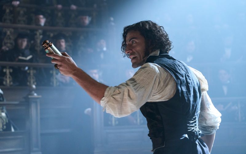 Der Wissenschaftler Victor Frankenstein (Oscar Isaac) pendelt zwischen Genie und Wahnsinn.
