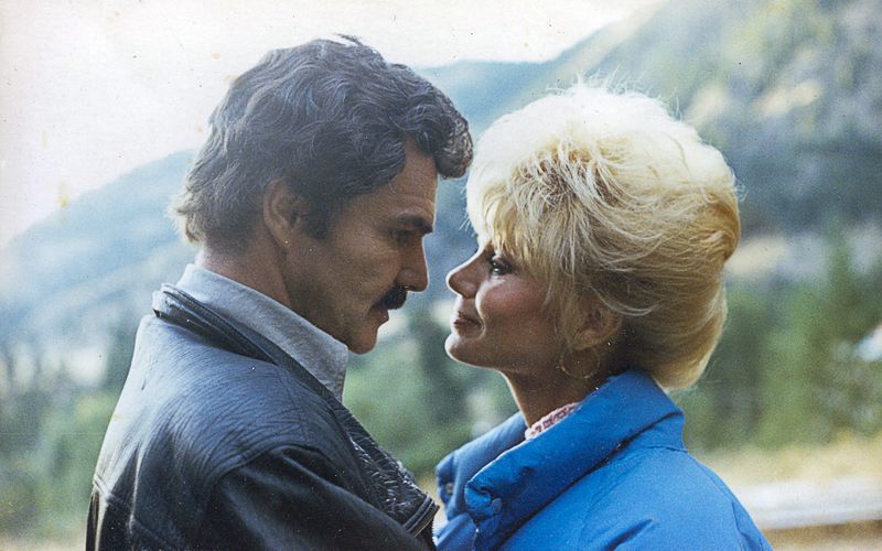 Von 1988 bis 1994 war Burt Reynolds in zweiter Ehe mit Schauspielkollegin Loni Anderson verheiratet. Die Beziehung endete im Krach.
