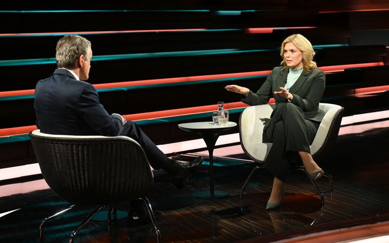 Bundestagspräsidentin Julia Klöckner geriet bei "Markus Lanz" in Erklärungsnot, als sie einen Social-Media-Post von sich zu verteidigen versuchte.