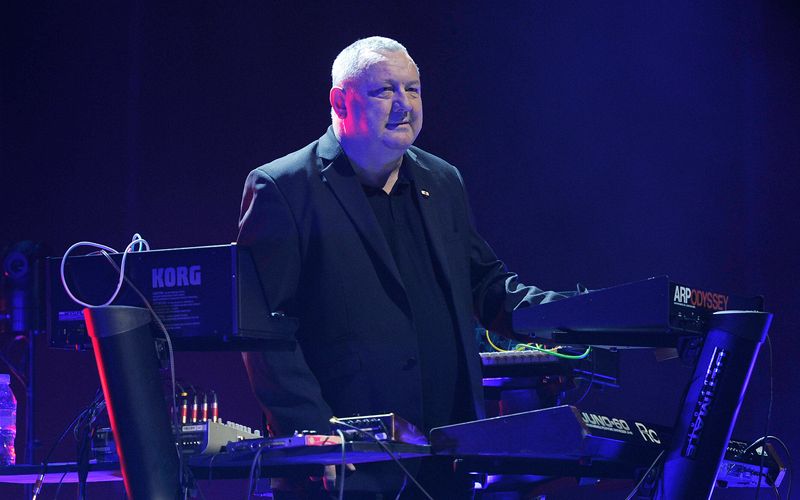 Als eine Hälfte des Synthiepop-Duos Soft Cell schrieb Dave Ball Musikgeschichte. Nun ist er mit 66 Jahren verstorben.