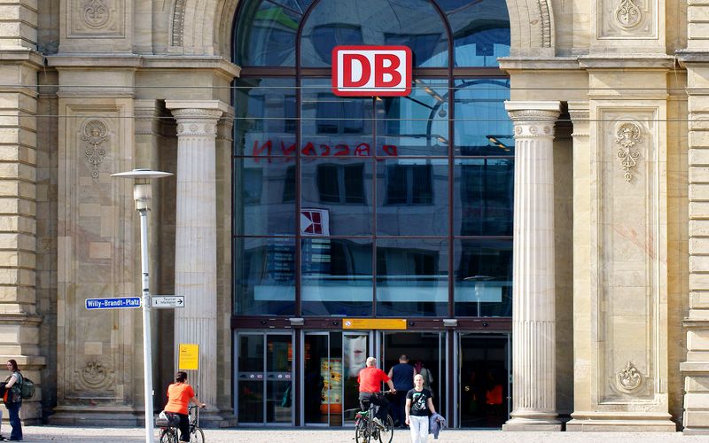Die Sanierung des Magdeburger Hauptbahnhofs macht den Aufenthalt für Reisenden deutlich angenehmer.