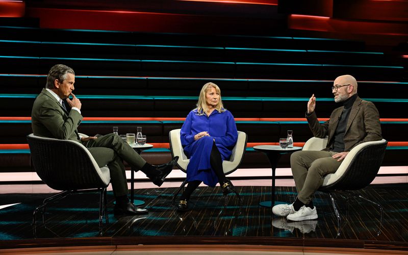Sie diskutierten am Dienstagabend über Sinn und Unsinn der Brandmauer zur Afd, von links: Moderator Markus Lanz, Petra Köpping und Peter Tauber.