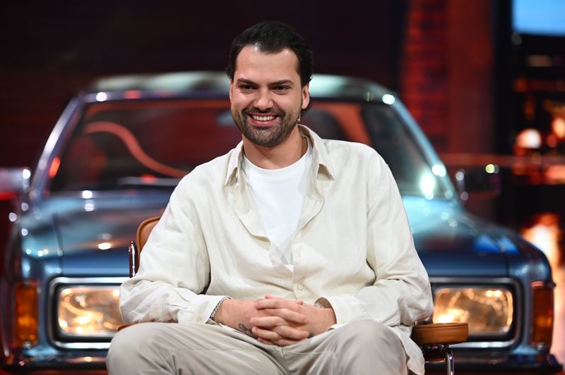 Jimi Blue Ochsenknecht hat mit Stefan Raab über sein Leben in Dubai und die Zeit in Haft gesprochen.