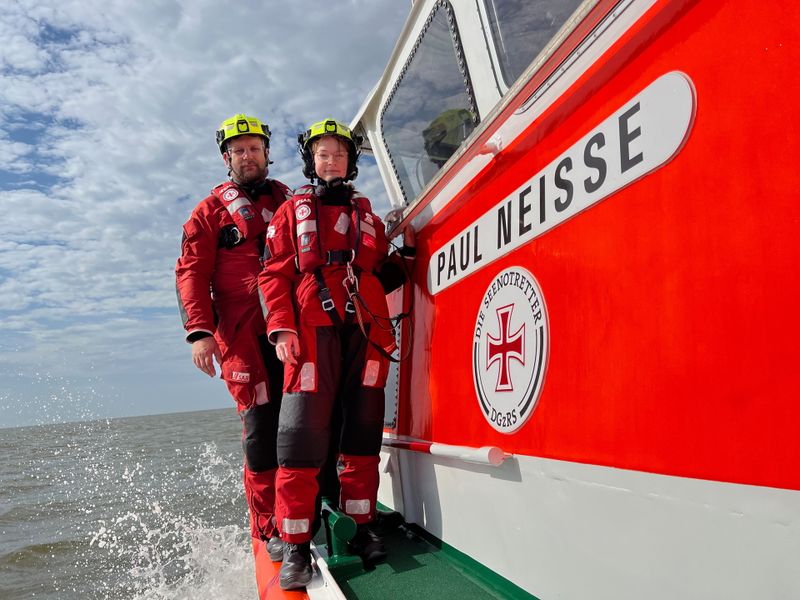 Ehrenamt auf hoher See: Matthias und seine Tochter Smilla sind als Seenotretter an der Nordseeküste im Einsatz.
