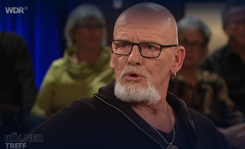 "Und dann musst du eben auch in Kauf gehen, dass Leute gehen", positioniert sich Santiano-Frontmann klar gegen rechts.