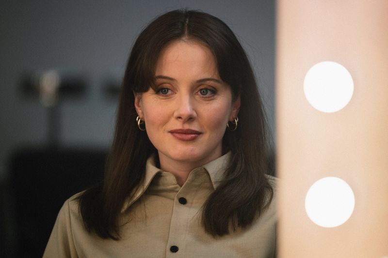 Die feministische Comedienne Live (Ingrid Unnur Giæver) scheint ihr Leben im Griff zu haben. Als sie von Internet-Troll Tom aufs Schärfste angegriffen wird, holt sie zum Gegenschlag aus.