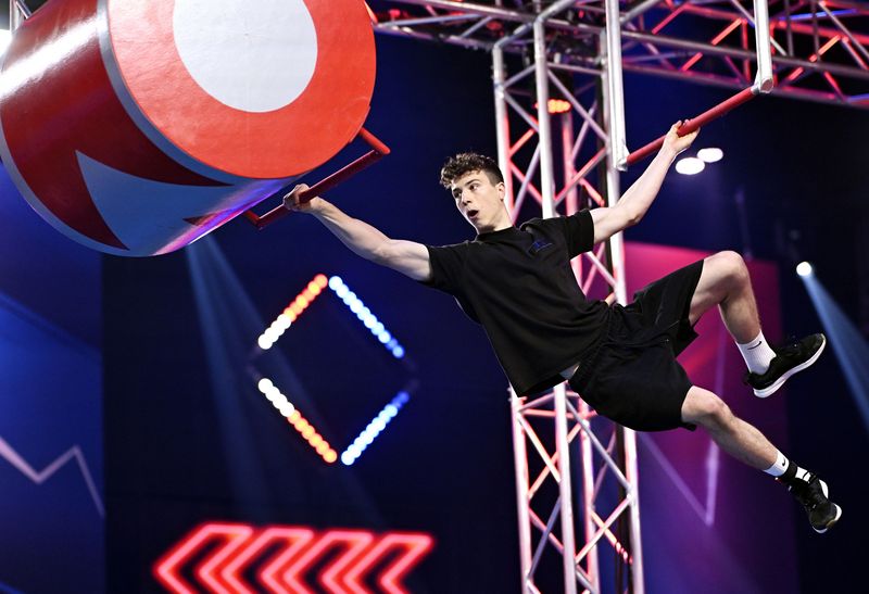 Lukas Homann ist der Sieger der letzten Vorrundenshow von "Ninja Warrior Grmany" (RTL). Er buzzerte als zweitschnellster und stürmte dann in nur 15,57 Sekunden an der endlosen Himmelsleiter zum Tagessieg.