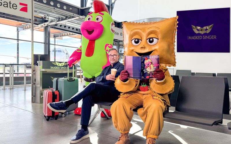 Quietsch und Rave-ioli sind zwei der Masken, die in der zwölften Staffel von "The Masked Singer" (ab Samstag, 8. November, wöchentlich, 20.15 Uhr, ProSieben) auf der Bühne stehen. Bevor das von Matthias Opdenhövel (Bild) moderierte Rätselraten startet, werfen wir einen Blick in die Vergangenheit: Erinnern Sie sich noch, welche Promis in den vergangenen Staffeln unter den Masken steckten? 