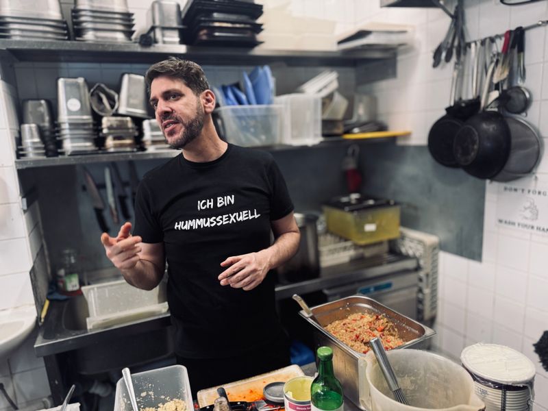 Die kulinarischen Vorlieben von Oz Ben David, Restaurantbetreiber des "Kanaan", sind eindeutig.