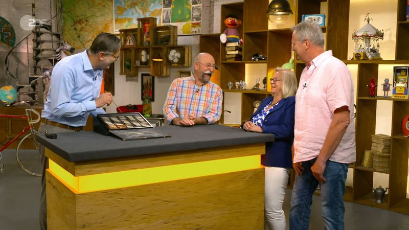 Johanna und Andreas aus Hannover hatten eine Sammlung von Zähnen dabei.