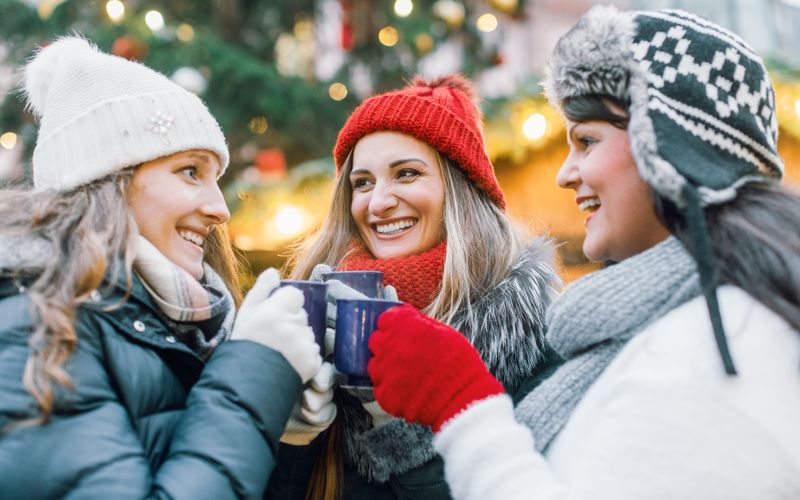 Die Glühwein-Preise unterscheiden sich auf deutschen Weihnachtsmärkten teils deutlich.