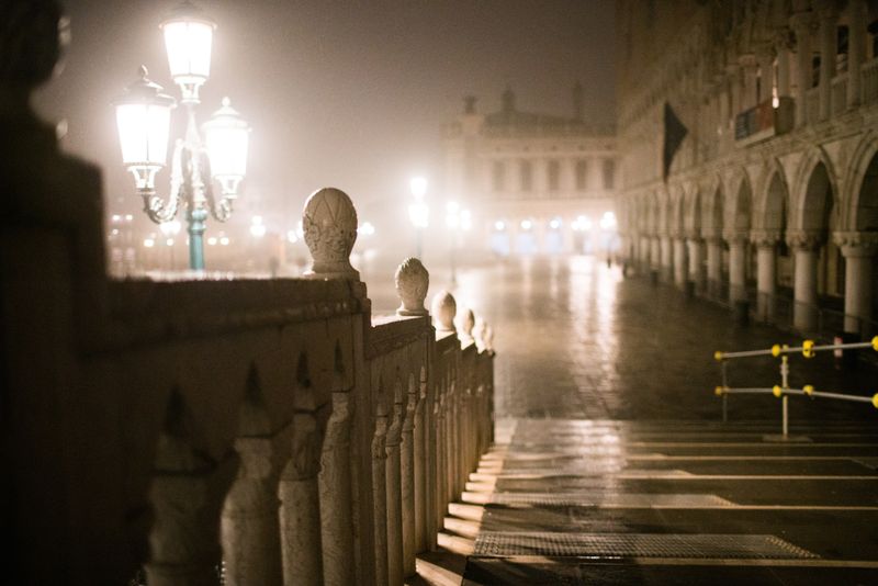 Die Lagunenstadt Venedig ist ein Ort vieler Mythen und Legenden. "Terra X History" geht auf Spurensuche - auf Geisterinseln, Pestfriedhöfen und im Markusdom.