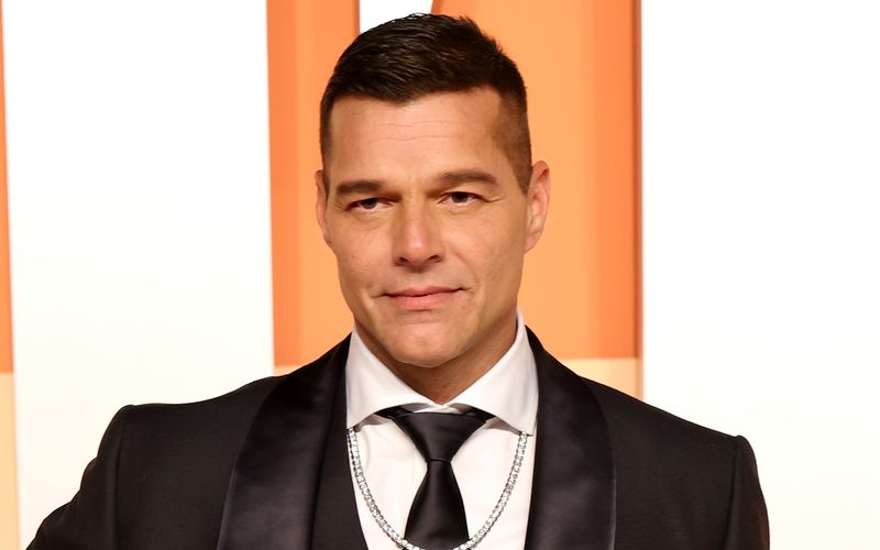 Ricky Martin ist aktuell in der zweiten Staffel von "Palm Royale" auf Apple TV+ zu sehen.