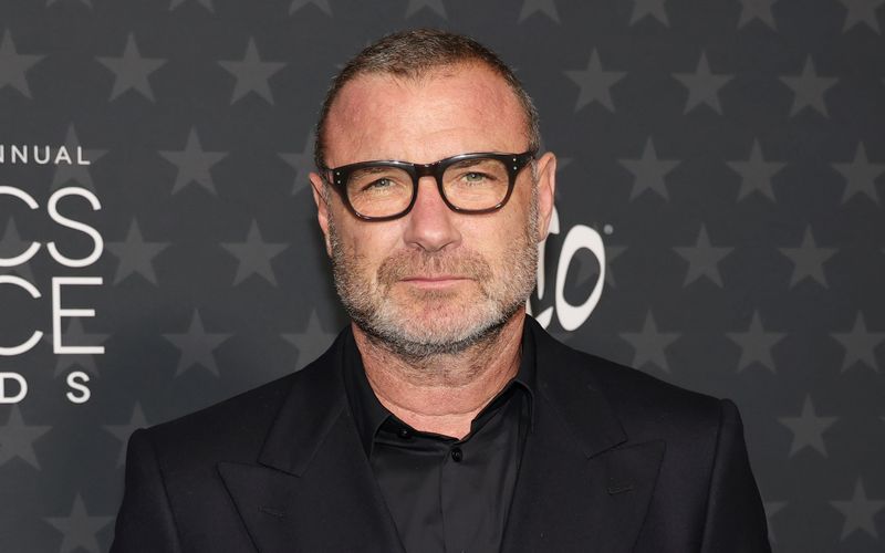 Liev Schreiber musste sich am Wochenende wegen starker Kopfschmerzen in ein Krankenhaus begeben.
