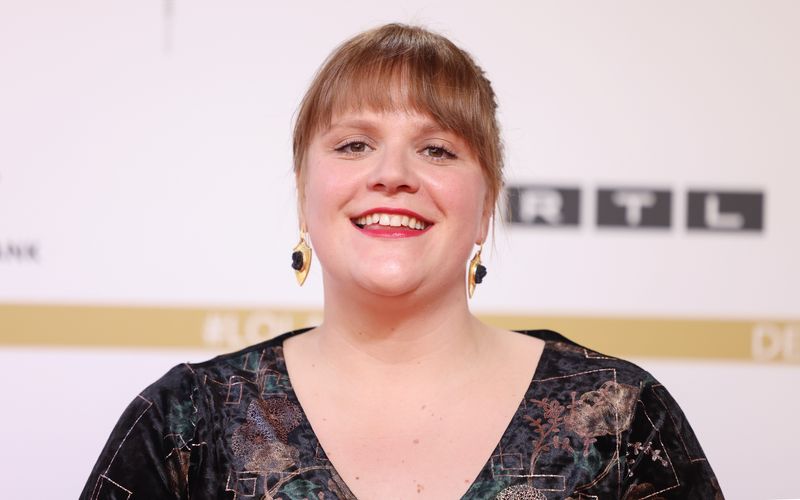 Stefanie Reinsperger ist in Kürze im ZDF-Film "Liebesbrief an Jenny" zu sehen.