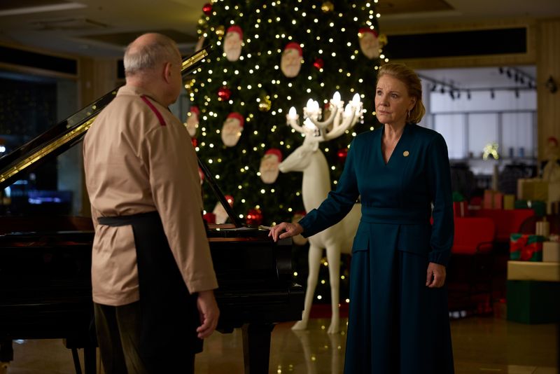 Lale (Mariele Millowitsch) erklärt ihrer alten Liebe Hans (Joachim Król), dass sie nach 40 Jahren nicht einfach von vorne anfangen kann.