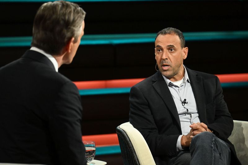 "Wir mussten um alles betteln", erklärt Eli Sharibi bei Markus Lanz von seiner Zeit als Hamas-Geisel.