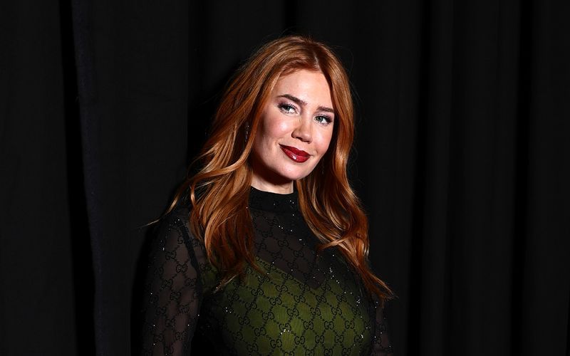 Palina Rojinski soll einen Stunt ausführen, den Joko angeblich geträumt hat.