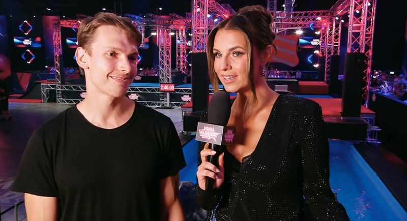 Große Enttäuschung für alle "Ninja Warrior"-Fans: Ole Janek hatte sich vor dem Finale verletzt und konnte nicht antreten. "Pech gehabt", nahm er seine Absage im Interview mit Laura Wontorra locker. Er zählte zu den ganz großen Favoriten.