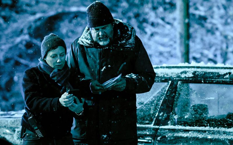 Wann soll's im "Tatort" schneien, wenn nicht im Januar? Passend zur Jahreszeit schenkt der "Tatort: Das jüngste Geißlein" mit Tobler (Eva Löbau) und Berg (Hans-Jochen Wagner) eine Schneedecke. Dunkel ist der Film dennoch - sowohl in den Bildern wie auch mit seiner "märchenhaften" Geschichte.  