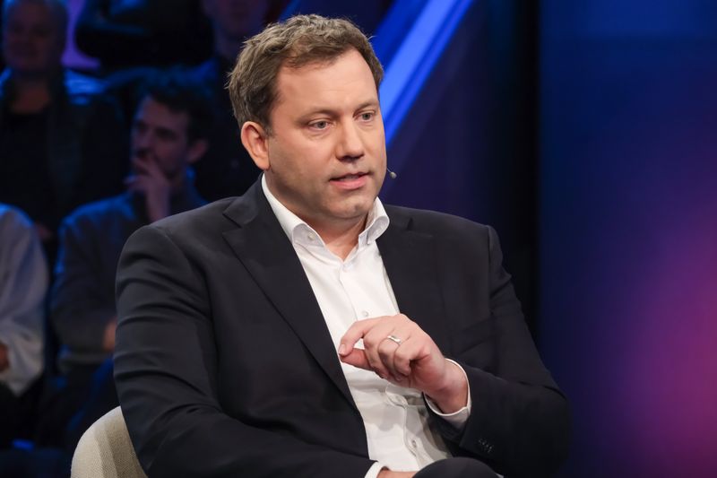 SPD-Chef Lars Klingbeil zeigte sich am Mittwochabend bei Sandra Maischberger optimistisch, dass die Regierung eine Mehrheit für ihre geplanten Reformen findet.