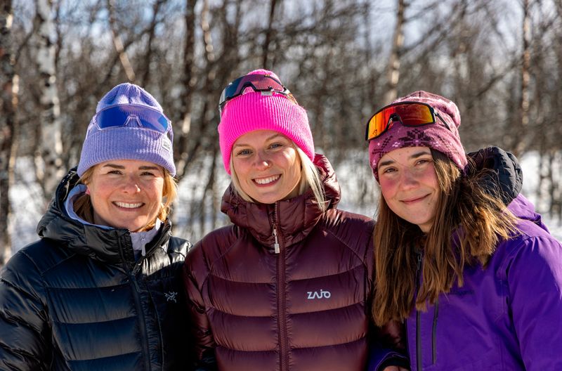 Sie tragen ihre Liebe zu den Bergen im Herzen und sind immer auf der Suche nach einem neuen Abenteuer: Für Katharina Kestler, Antonia Schlosser und Lisa Bartelmus (von links) startet eine neue Reise. 