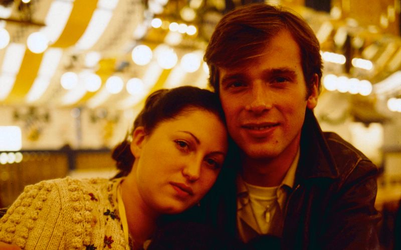 Seine ersten Filmrollen hatte Wolfgang Fierek (Bild aus "Amore", 1978) in diversen Filmen von Regisseur Klaus Lemke, oft an der Seite von Cleo Kretschmer.