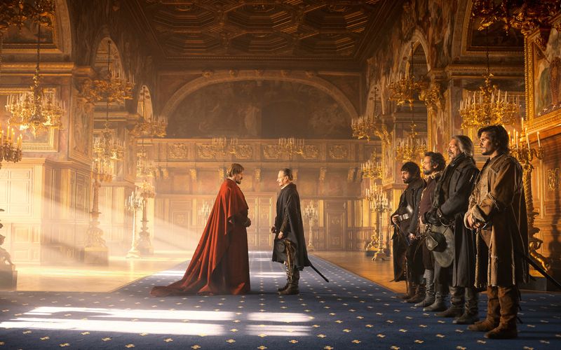 Aufwendige Kostüme, spektakuläre Kulissen: Die neue "Die drei Musketiere"-Verfilmung kostete über 70 Millionen Euro.